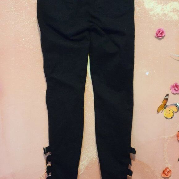 * * JBRAND BLACK BUCKLE JEANS Final Discount - Picture 8 of 13